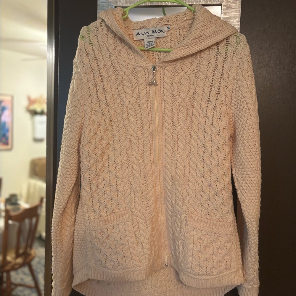 Women's Aran 100% Merino Wool Sweater (M)